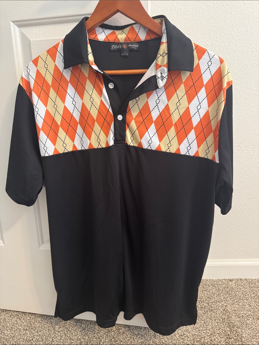 Tito’s Handmade Vodka Argyle Golf Polo Shirt Black Orange Size Large